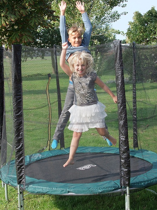 trampolina domowa dla dzieci
